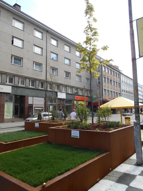 Anne'S City Apartment Jyvaskyla Bagian luar foto